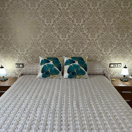 Hostal Solymar San Francisco  Екстериор снимка